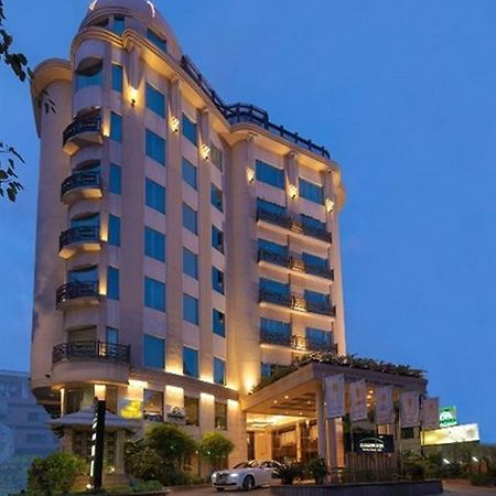 Goldfinch Hotel Bangalore Dış mekan fotoğraf